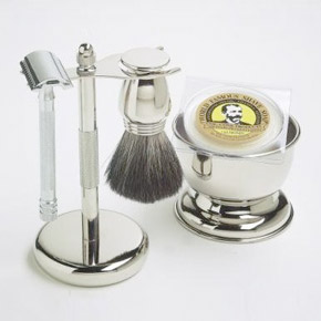 Old fashioned shaving kit