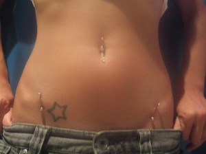 hip piercing