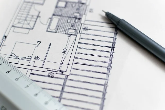 Integrated circuit layout with block partitions