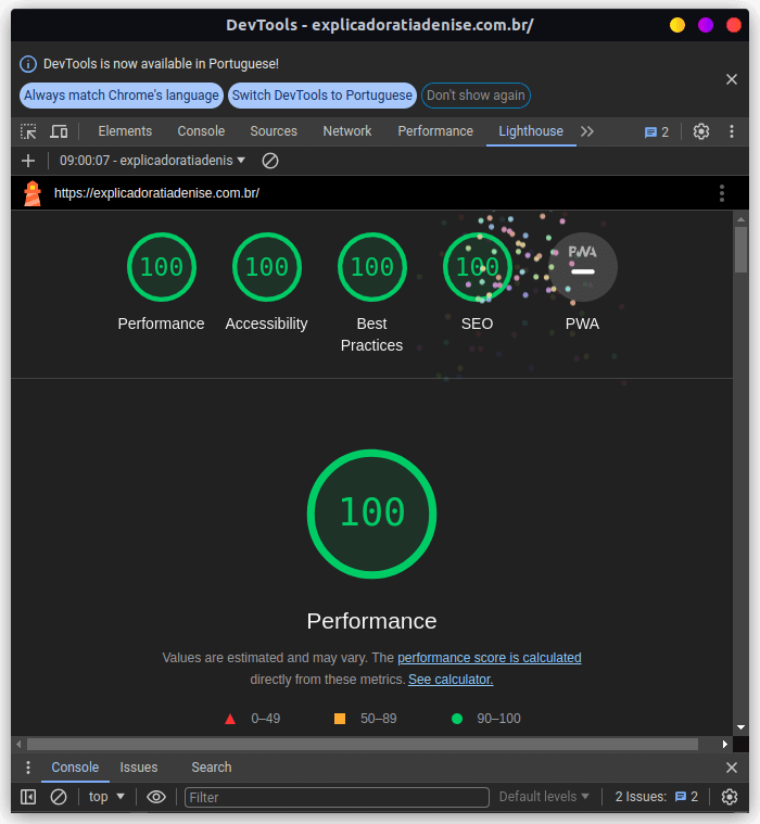 Descrição do projeto, onde possui um laptop e um celular lado a lado utilizando o site da Explicadora Tia Denise.