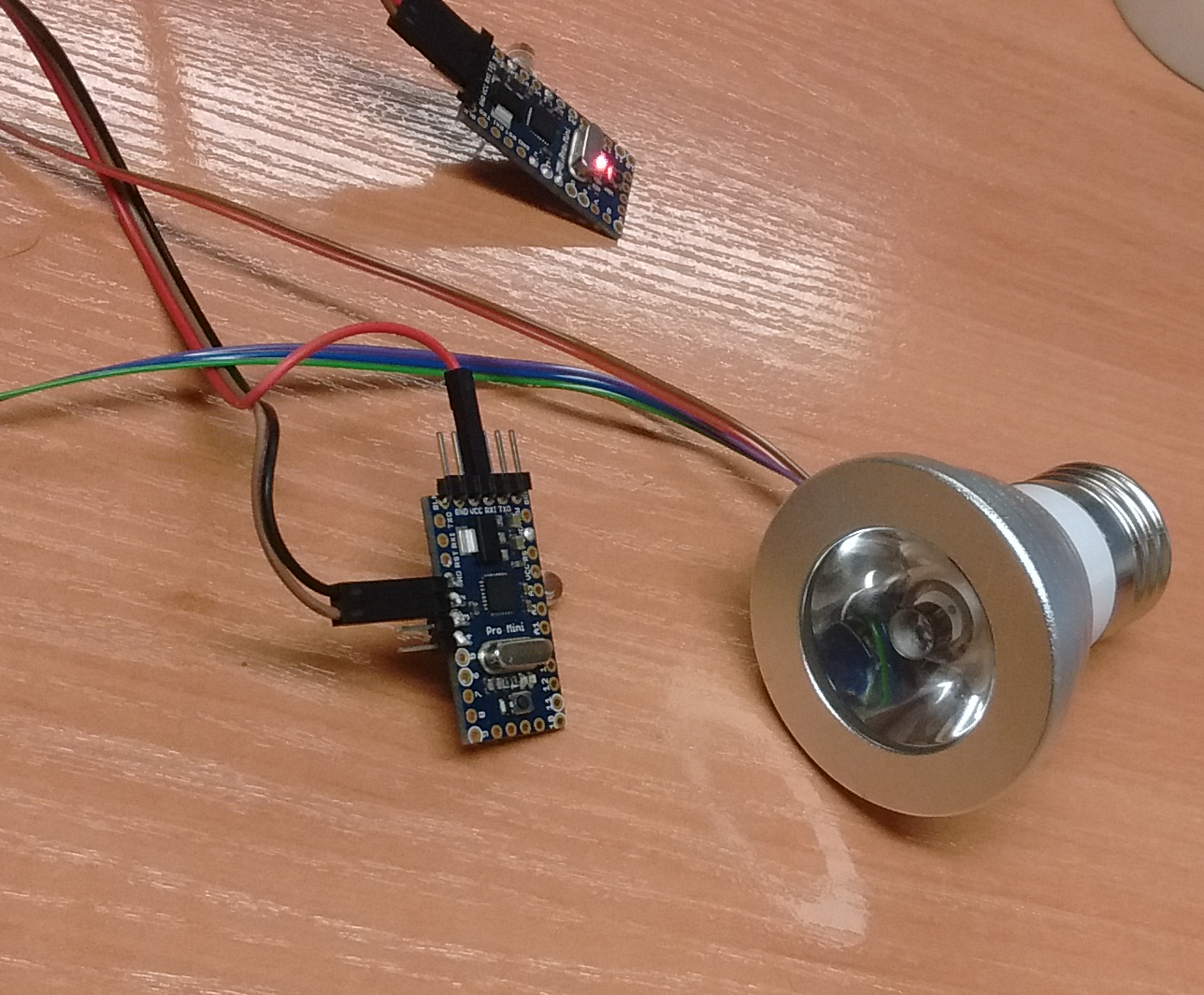 Modified 1W RGB bulb for control by pro mini