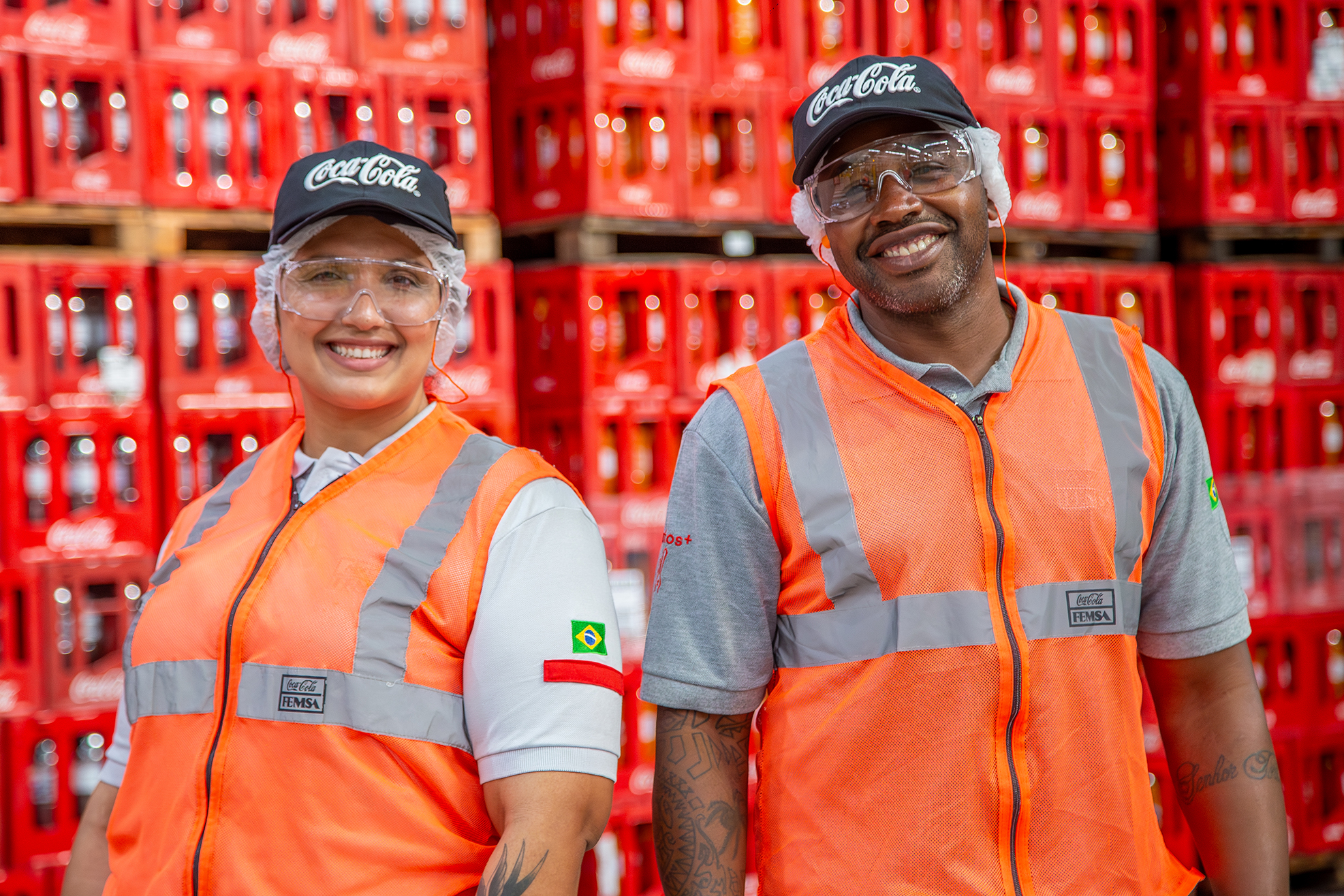 Profissional Coca-Cola FEMSA reposicionando produtos