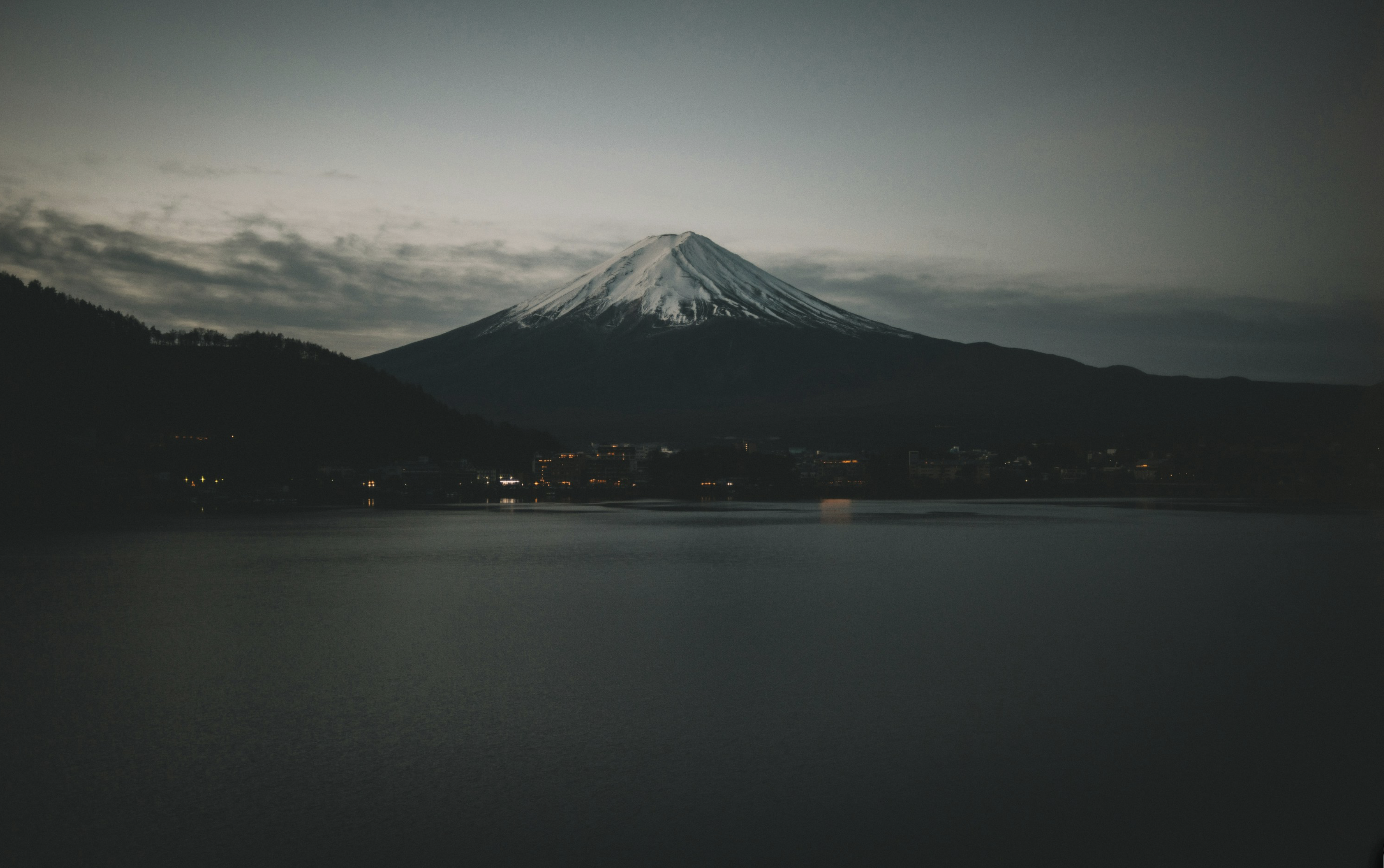 Mount Fuji wallpaper that inspired this theme