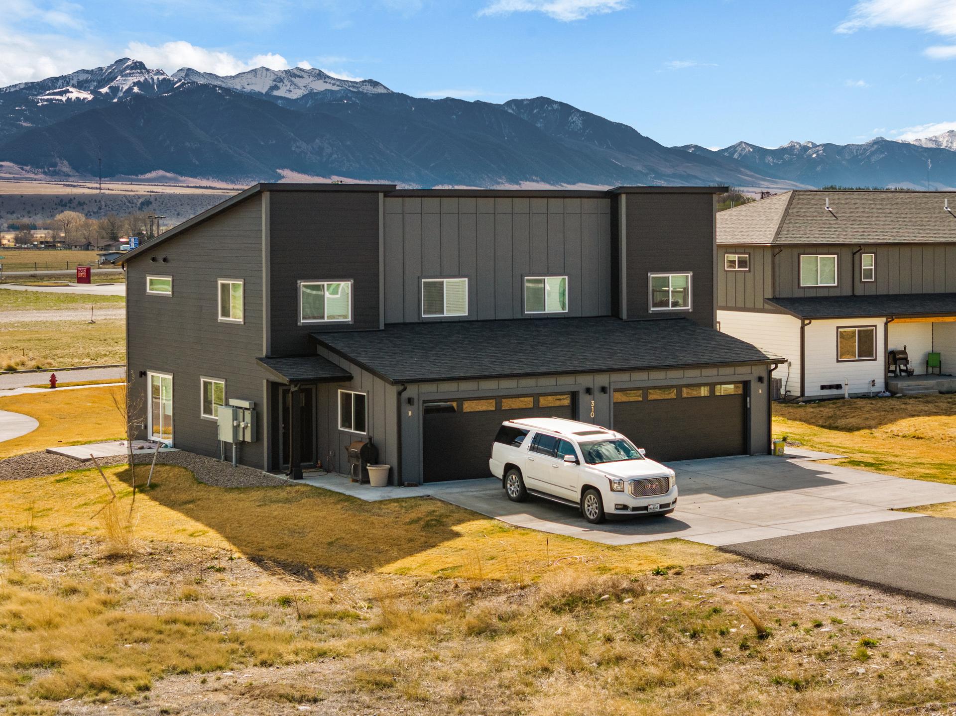 310 Yogi Ave, Ennis, MT 59729