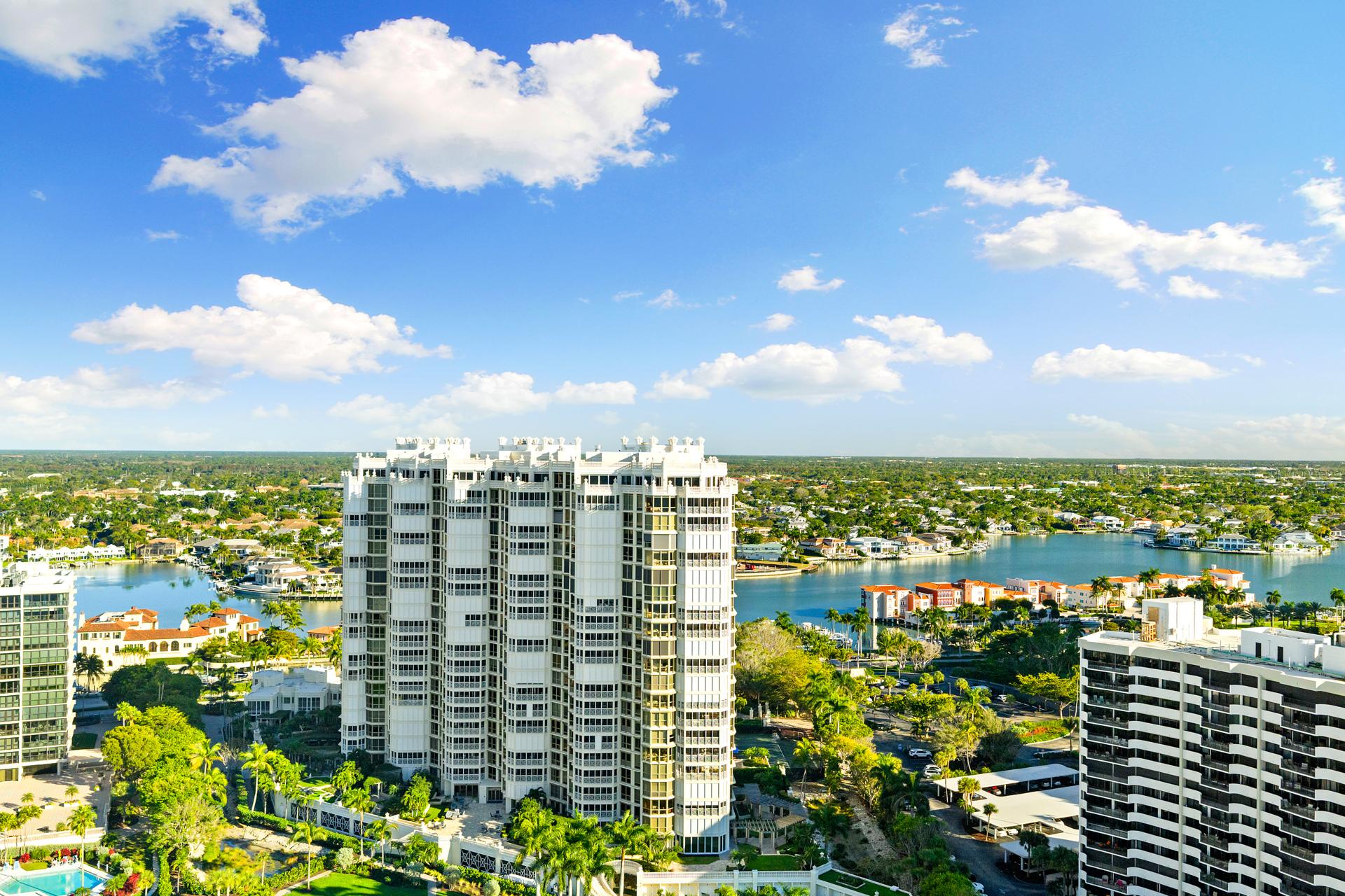 The Brittany at Park Shore — Penthouse #11, 4021 Gulf Shore Blvd N, Naples, FL — panoramic Gulf and Bay views