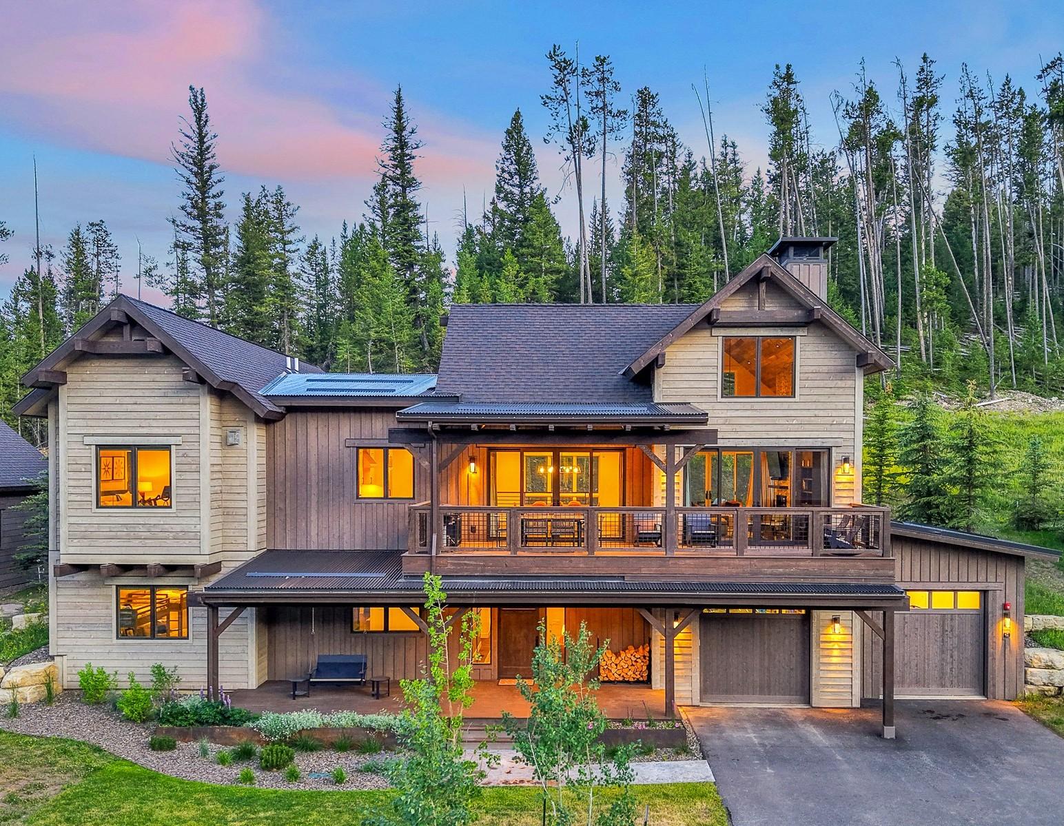 538 Outlook Trail — mountain-modern retreat at Spanish Peaks Mountain Club Highlands, Big Sky, MT