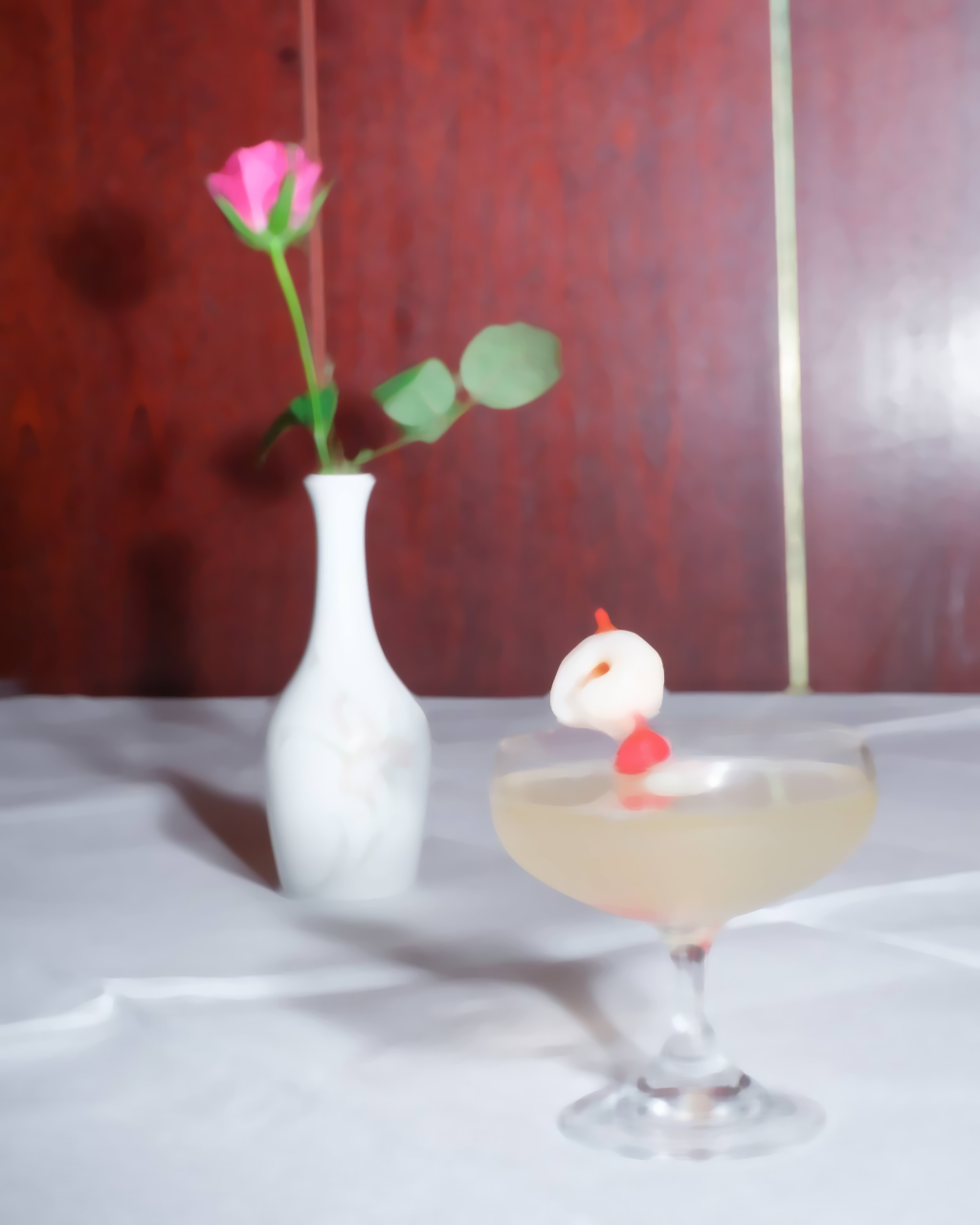 Picture of cocktail after applying median blur with radius 7