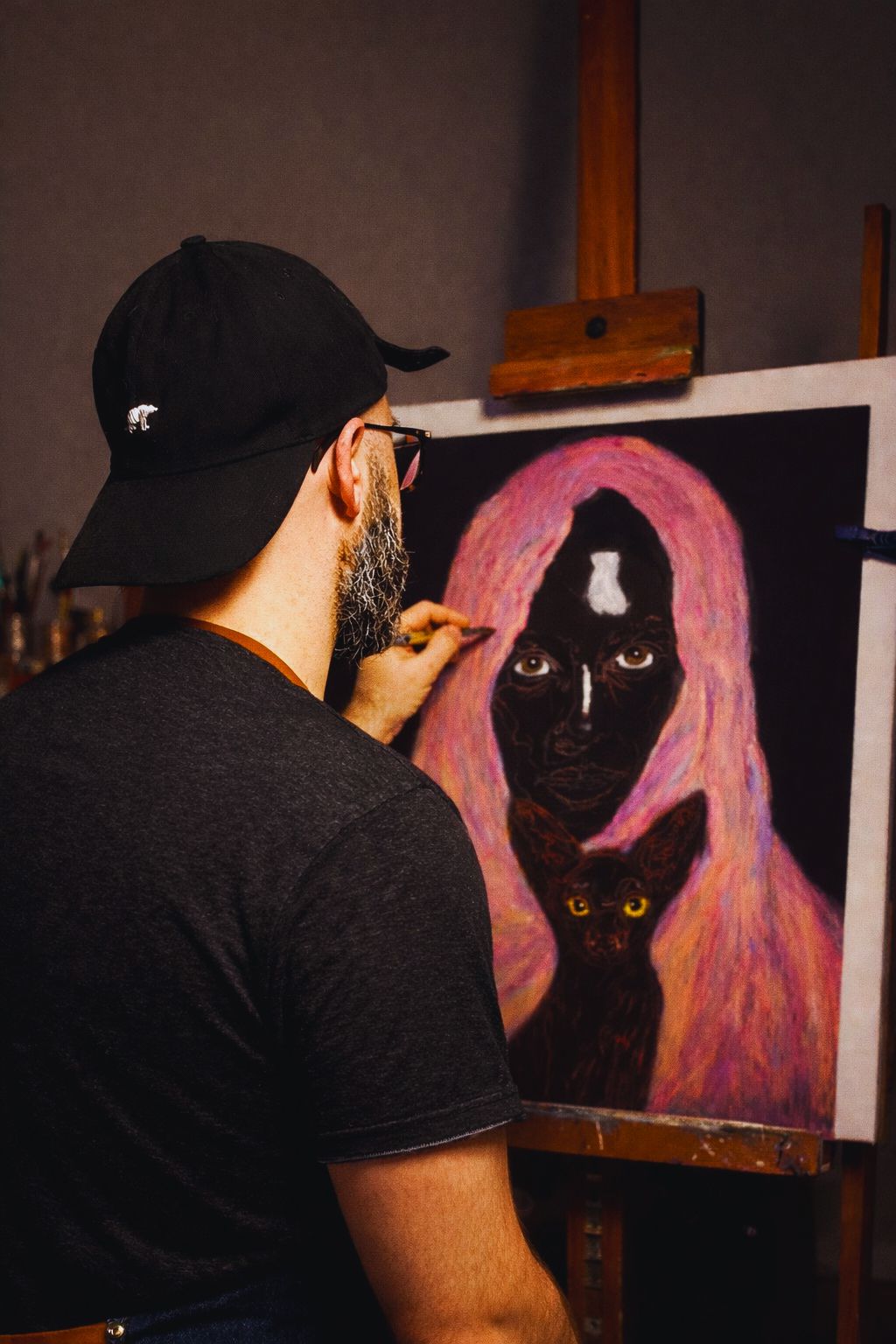 Kaplou dans son atelier