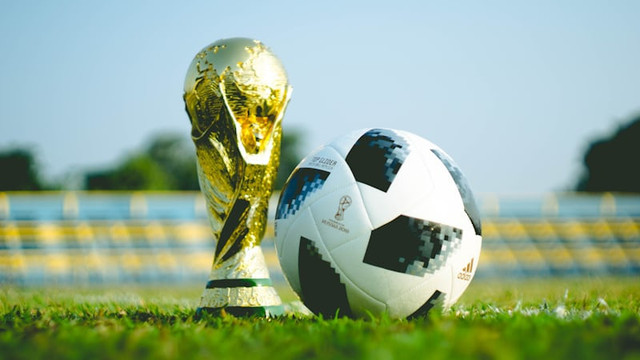 bola resmi​