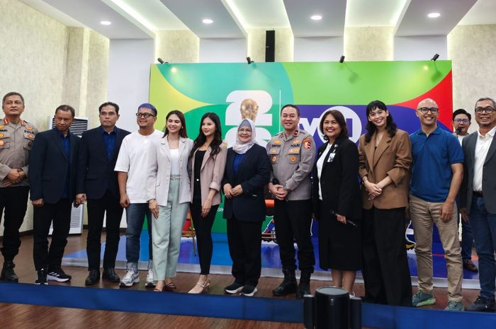 over under artinya​