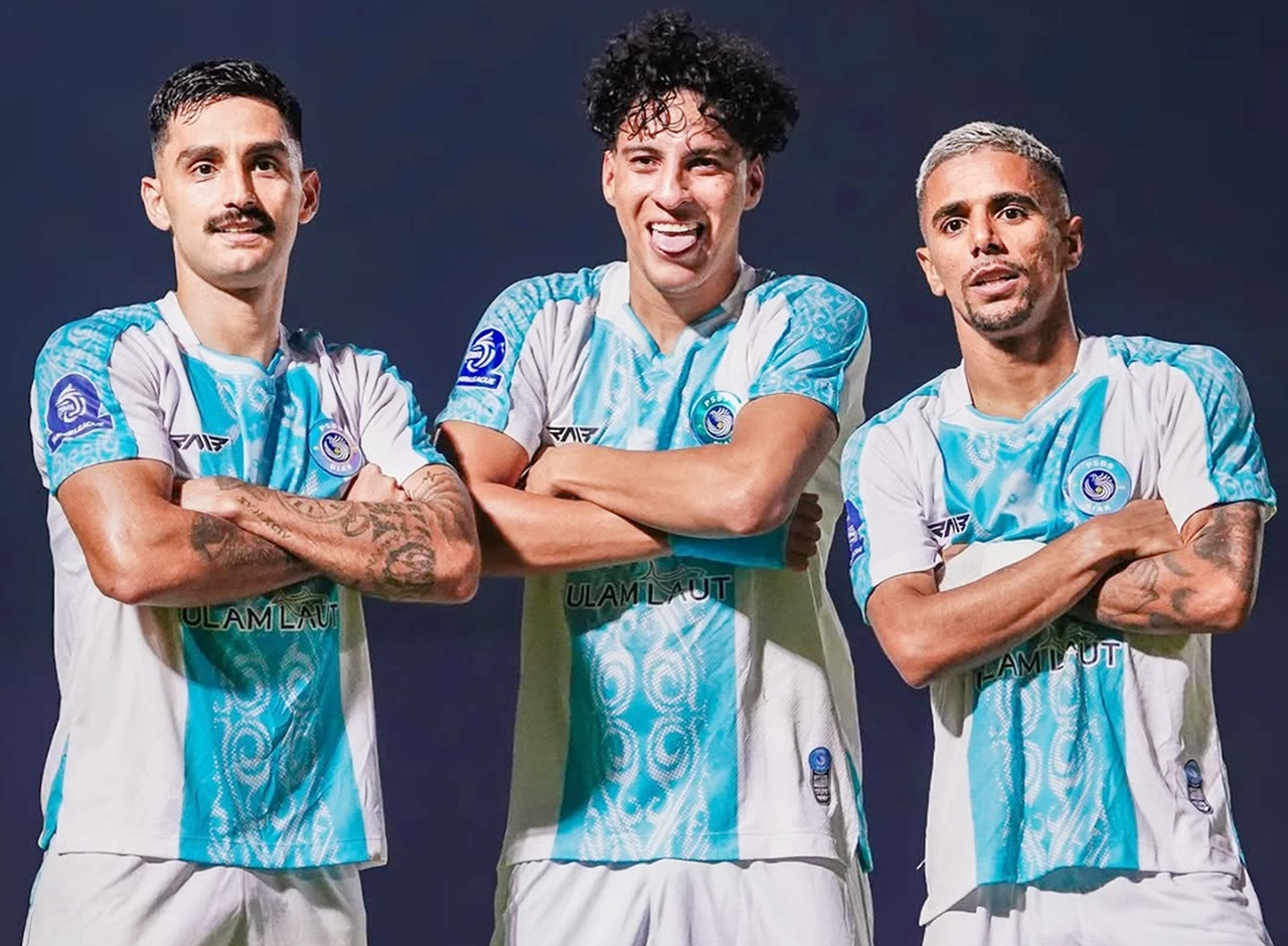 prediksi bola paling akurat​