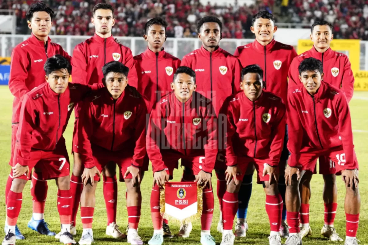 Atas Bawah bola malam ini