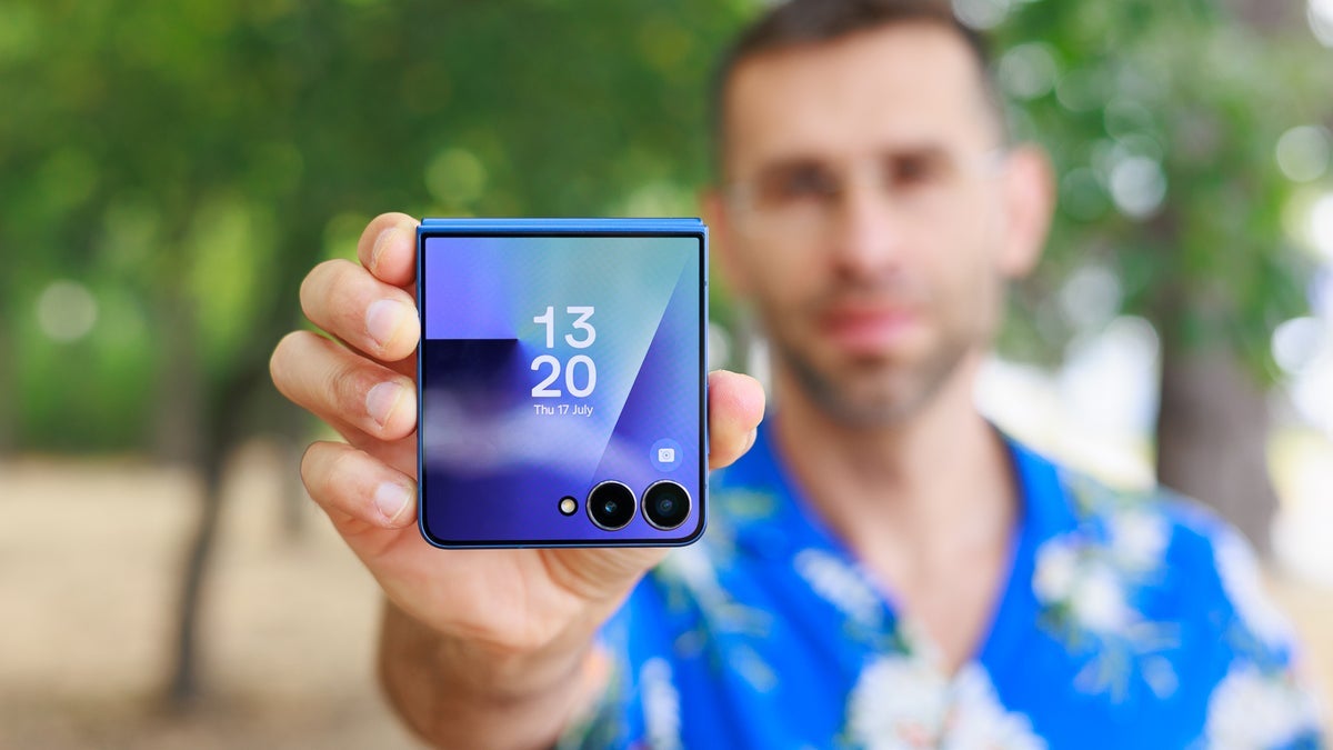 Blue foldable smartphone cover screen