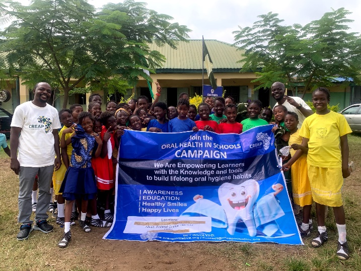 The school community gathers for the oral health awareness campaign