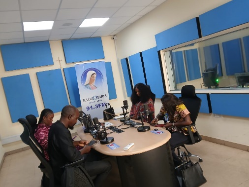 A wider view of the studio roundtable