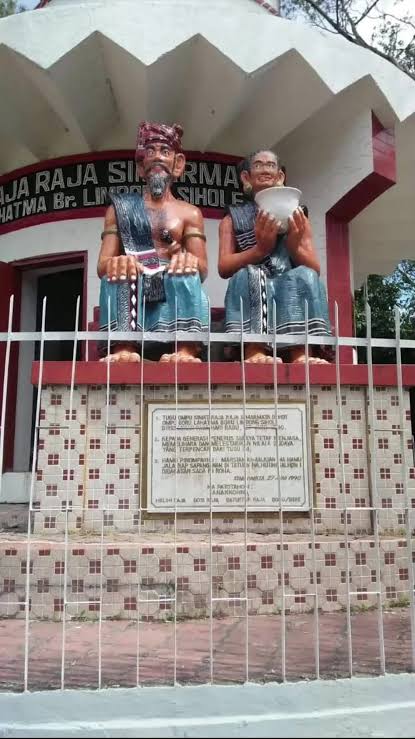 Makam Raja Simarmata