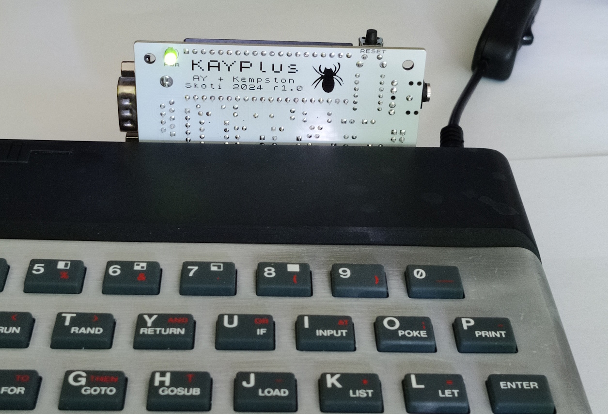 kayplus03s.jpg