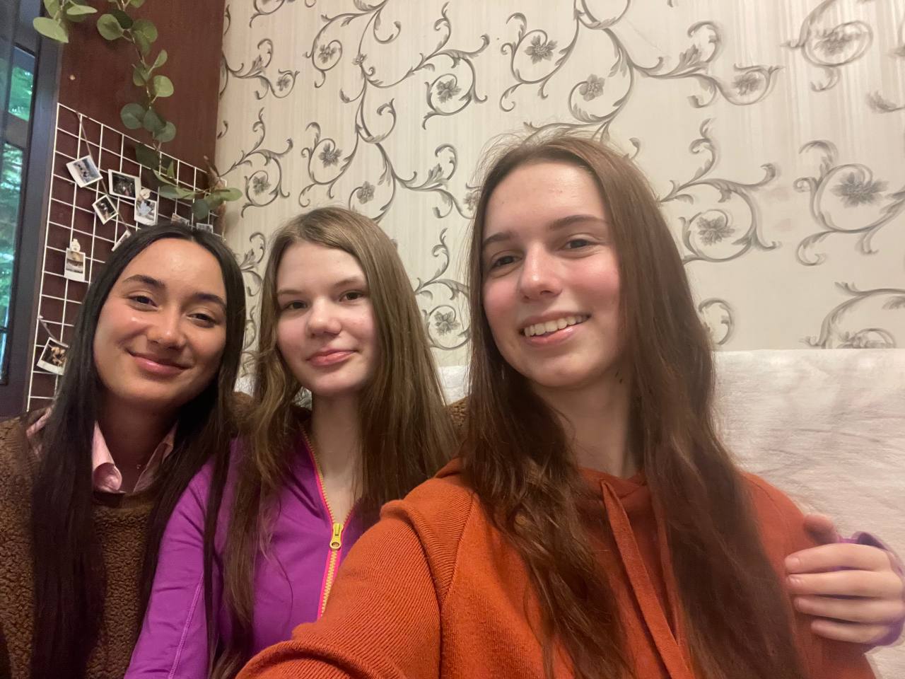 Ruslana with her mentors Karina and Anika