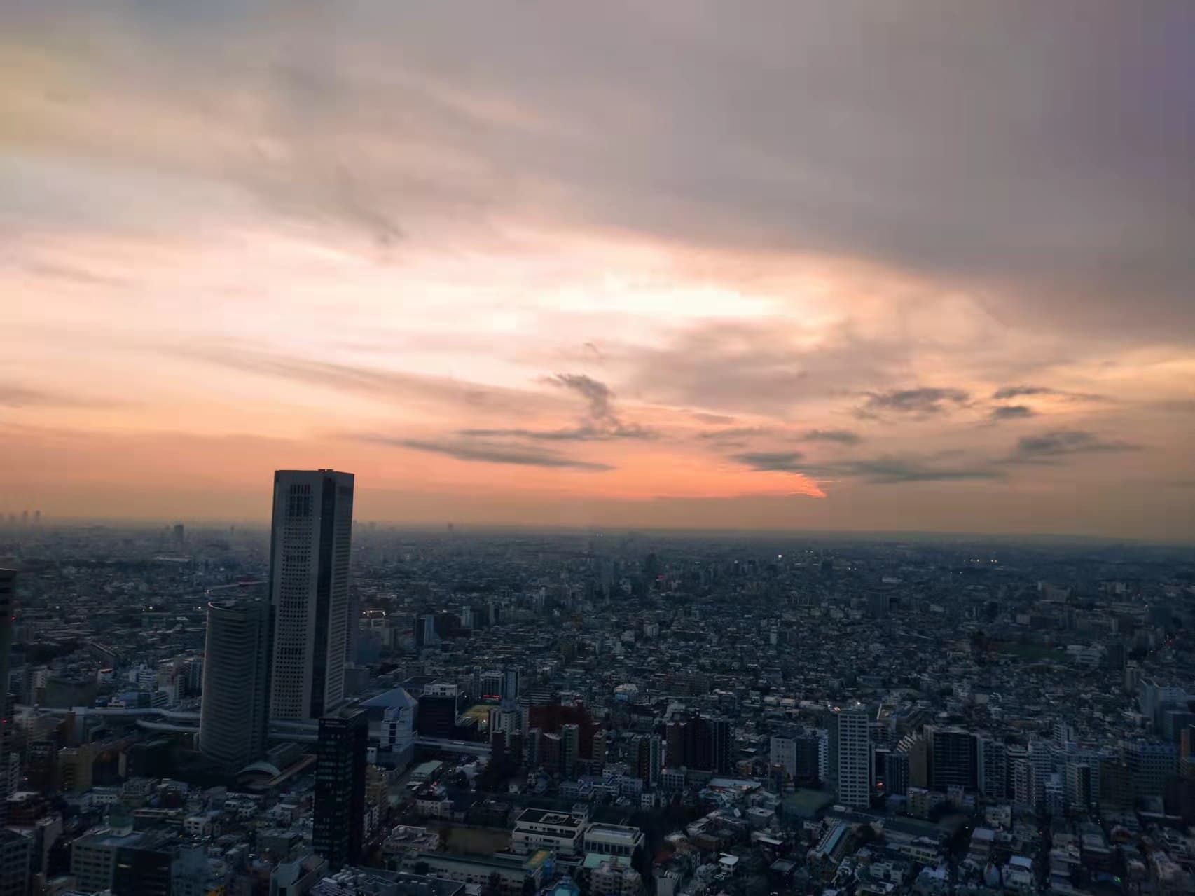 都厅远眺