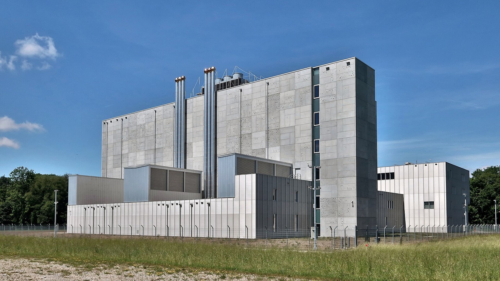 Illustrative photograph titled: CAMPUS - Military Data Center (52106762896)
