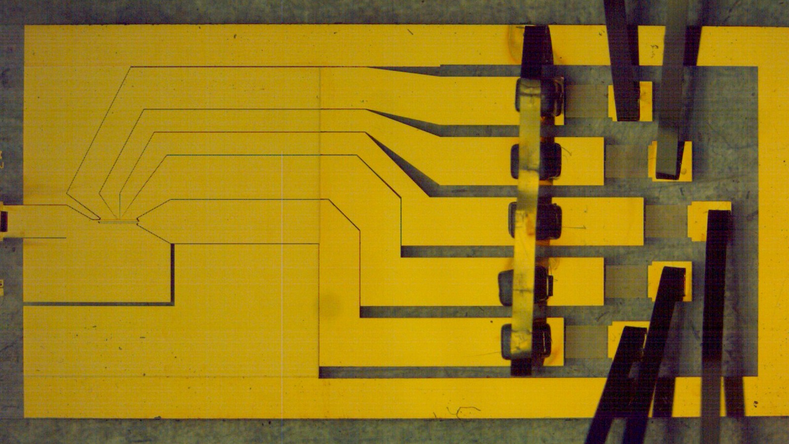 Illustrative photograph titled: Planar Ion Trap (5941086002)