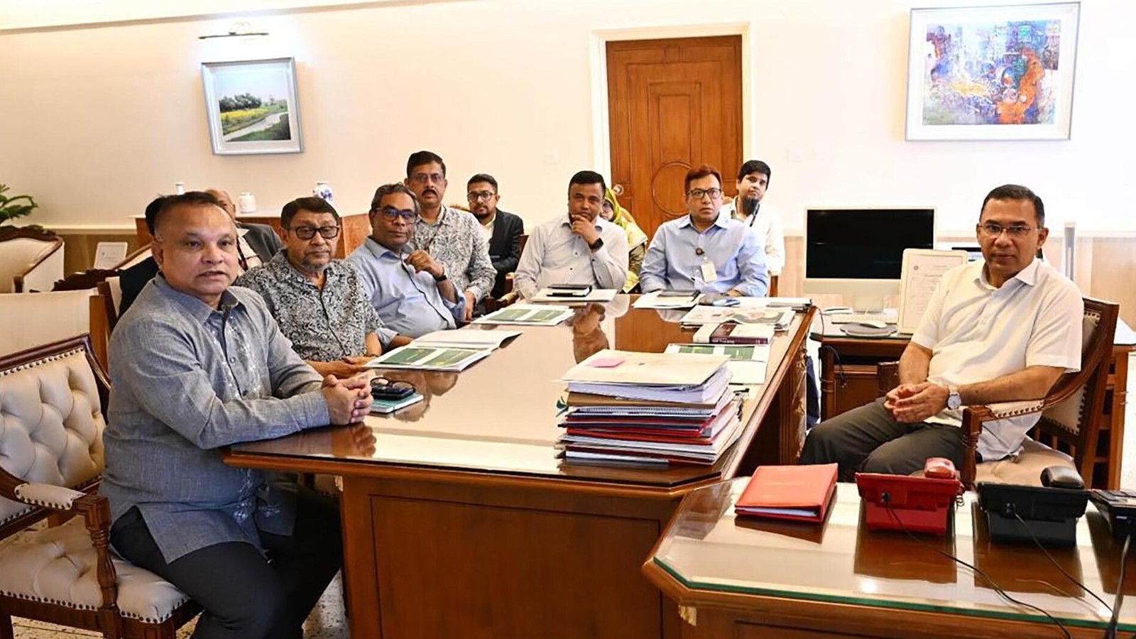 technology company engineers office