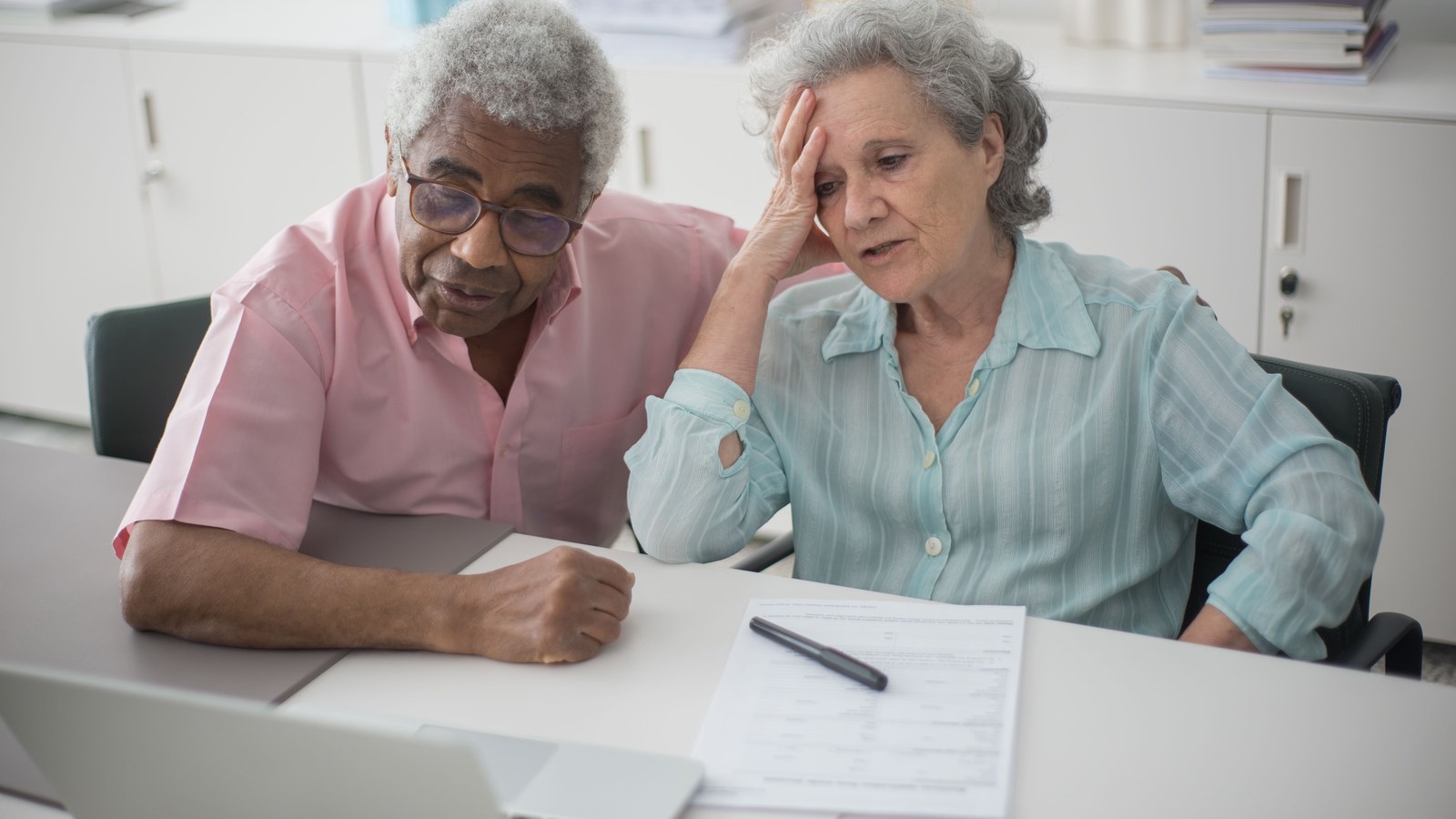 Article preview: Prioritize Tax-Advantaged Room Before Year-End