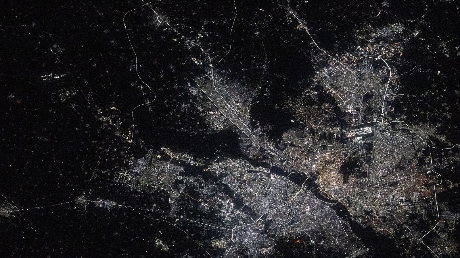 Illustrative photograph titled: India’s National Capital Territory of Delhi, home to approximately 34 67 million people (iss073e0763646)