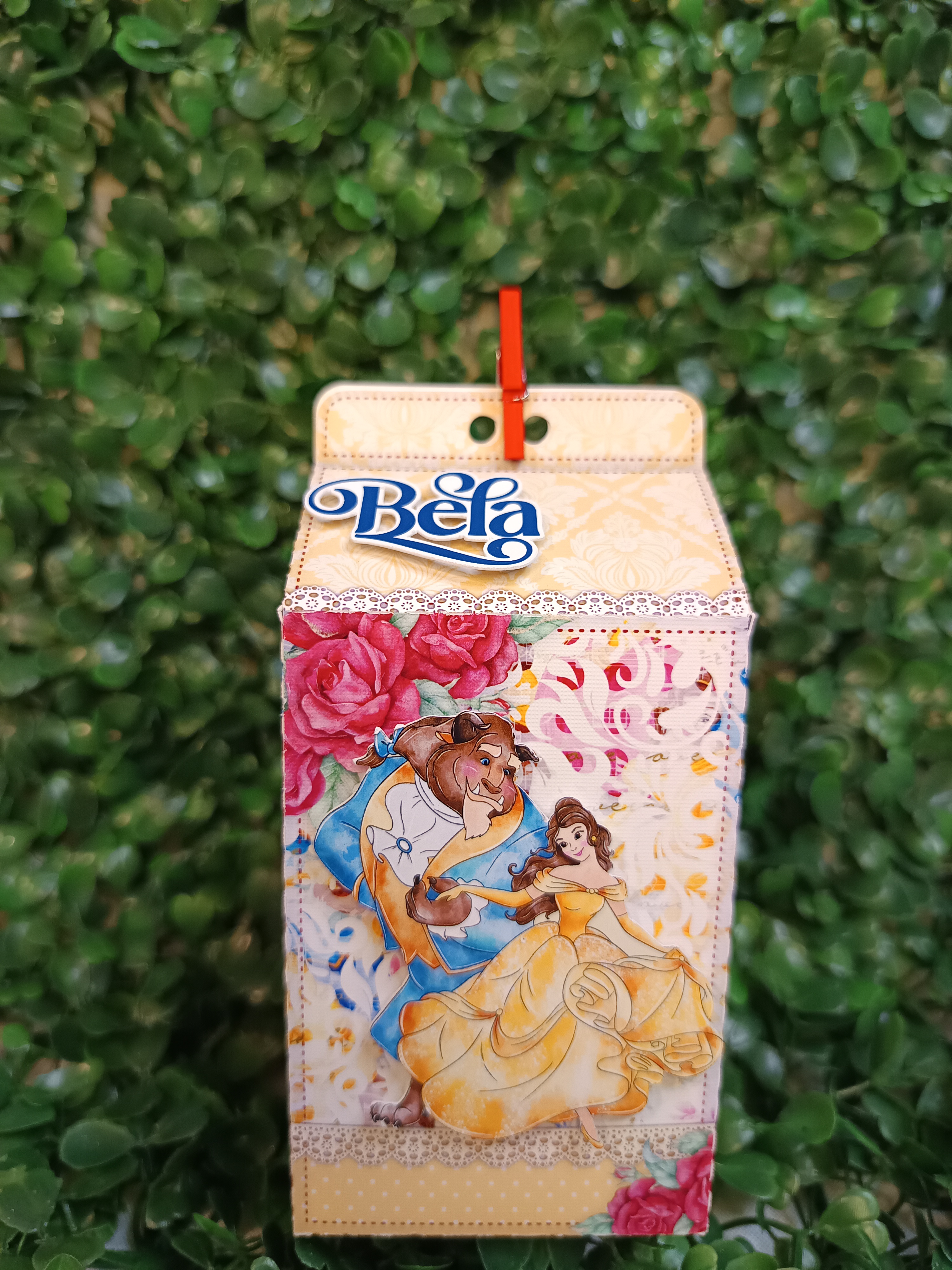 Caixa Milk - A Bela e a Fera