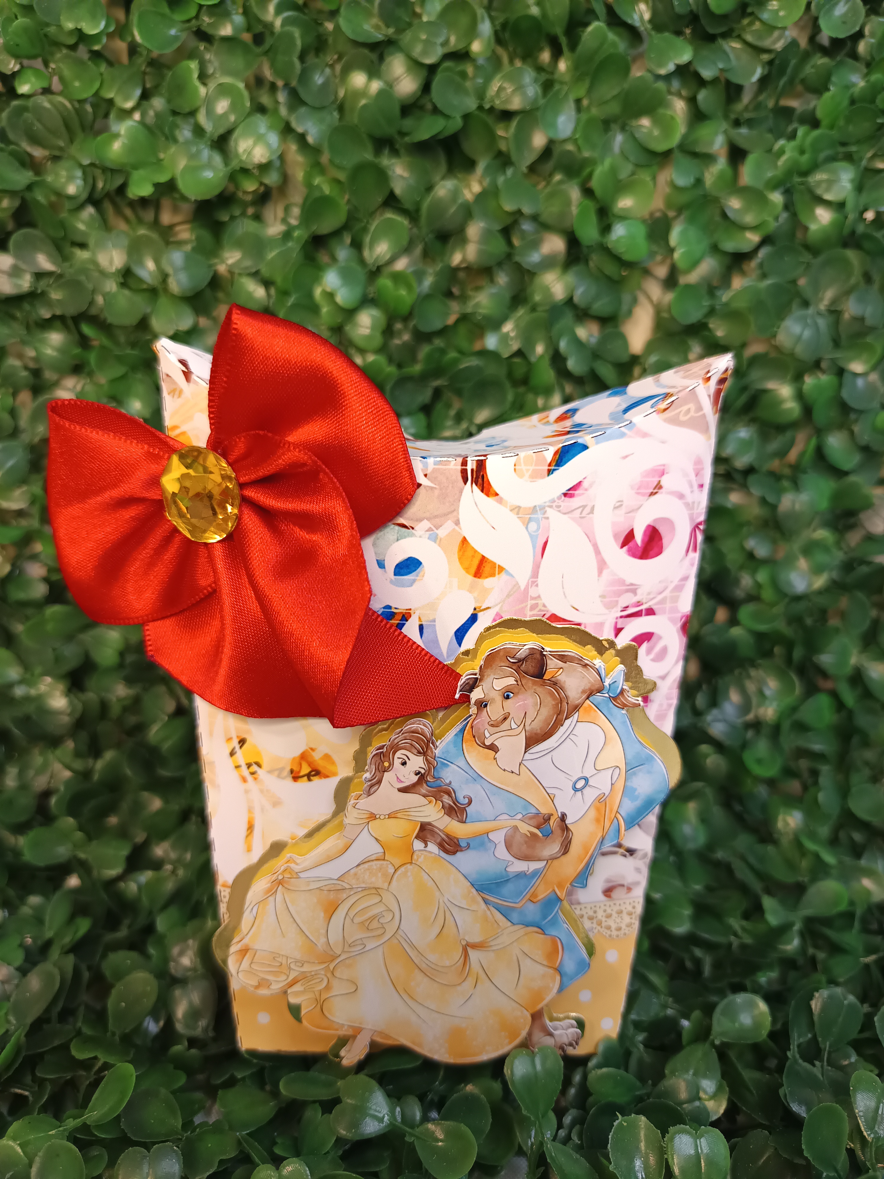 Caixa em Pé - A Bela e a Fera