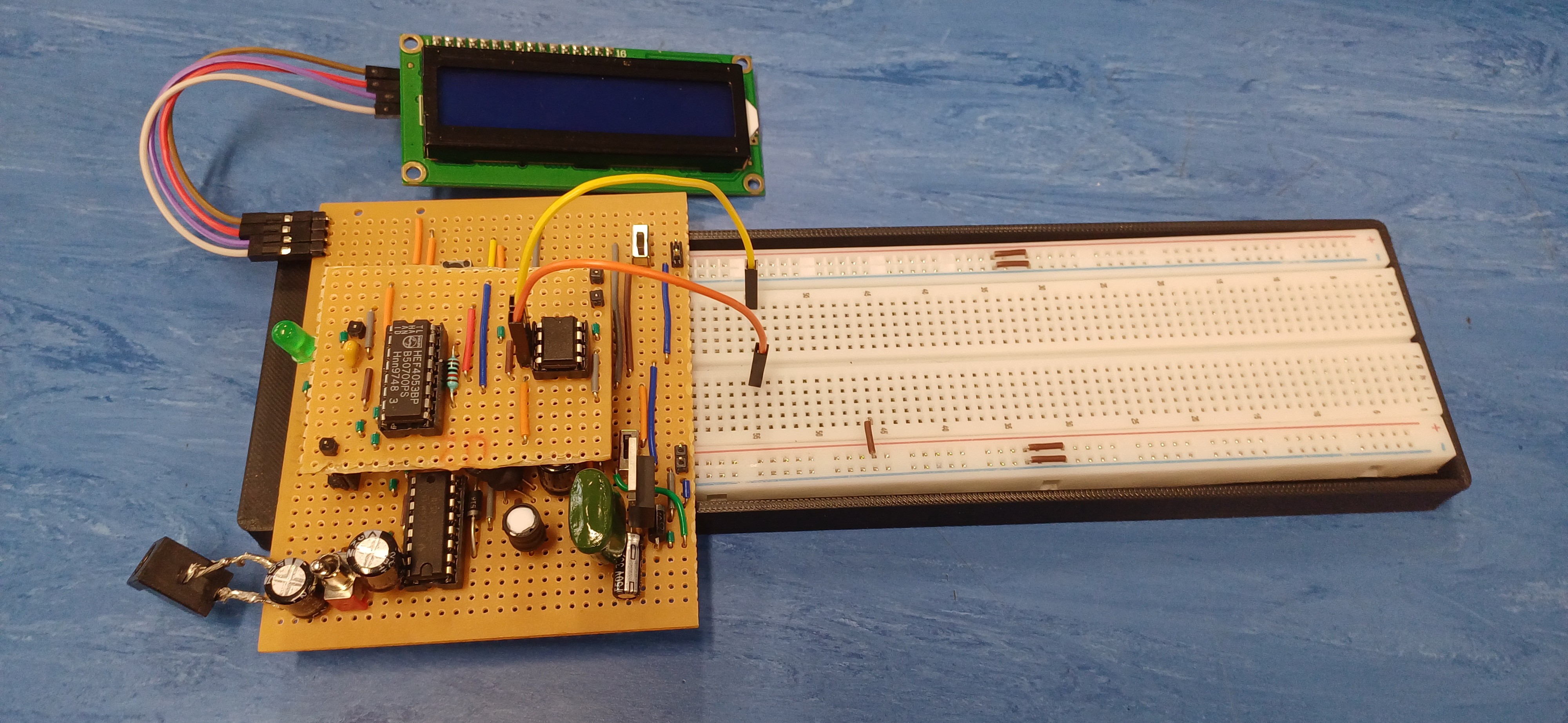 Breadboard-Power-Supply