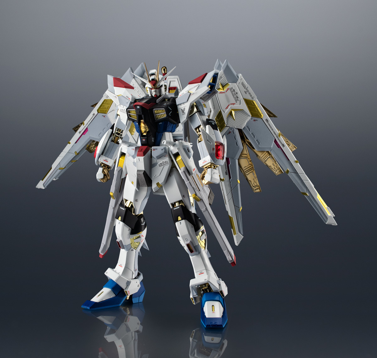 Chogokin Mighty Strike Freedom Gundam