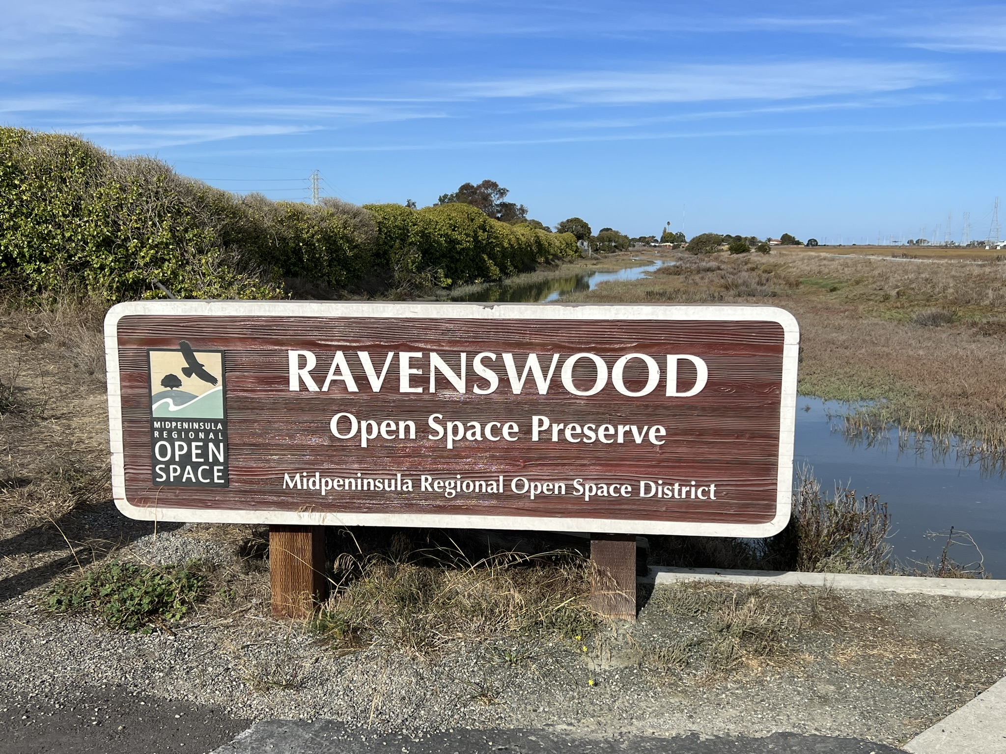 进入 Ravenswood Open Space Preserve