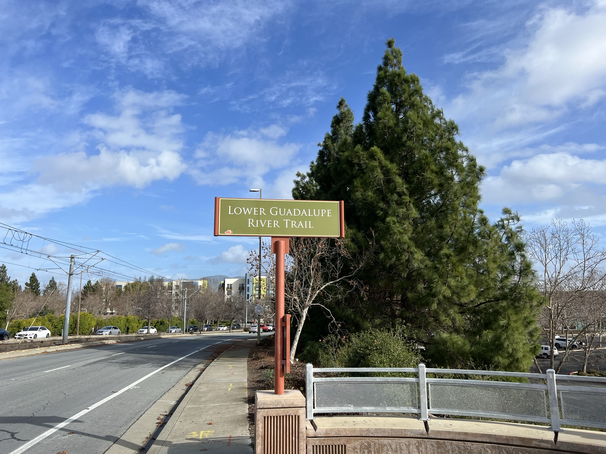 Lower Guadalupe River Trail 的牌子