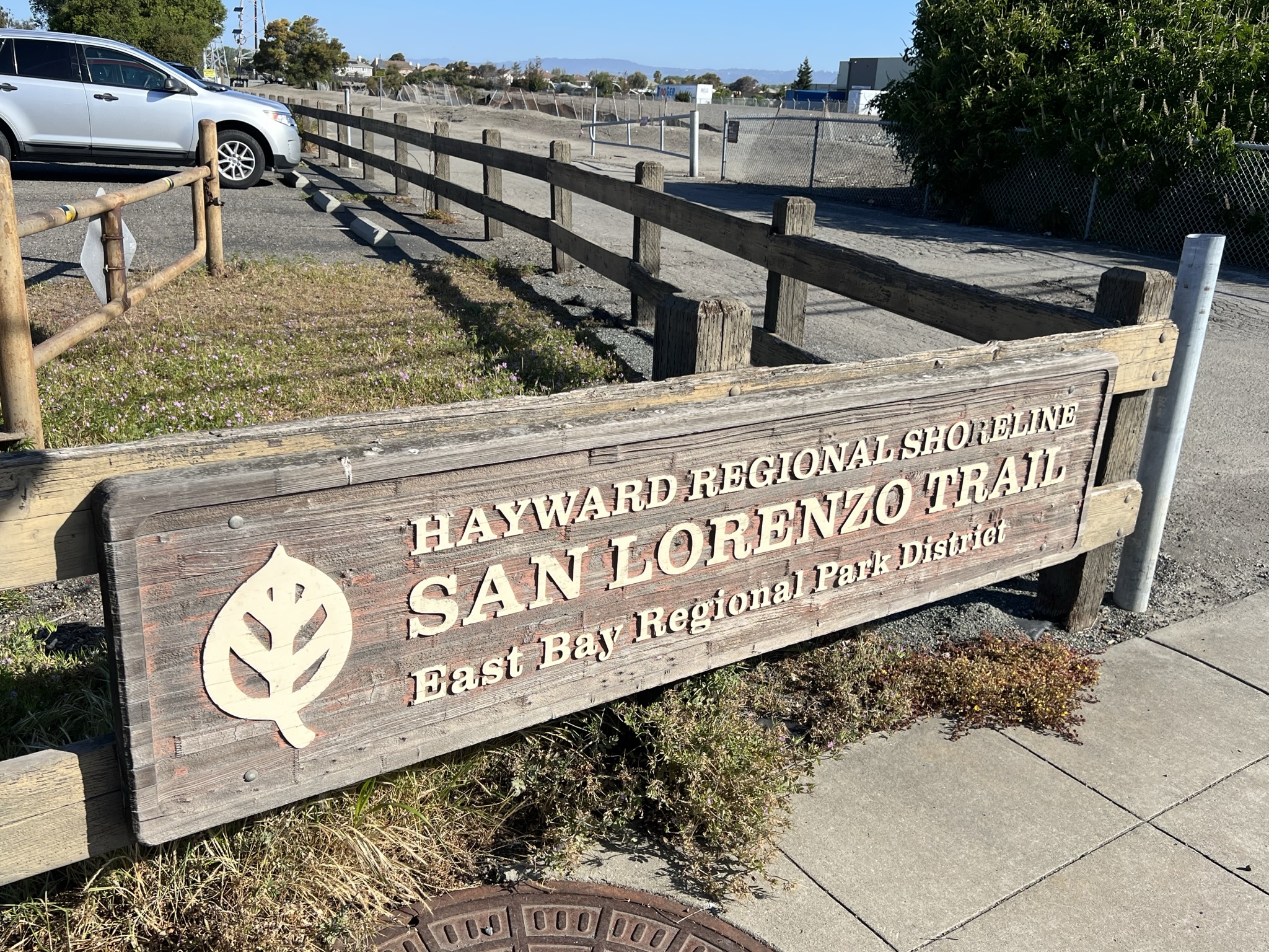 走的是Hayward Regional Shoreline，在San Lorenzo Trail停车场停的车