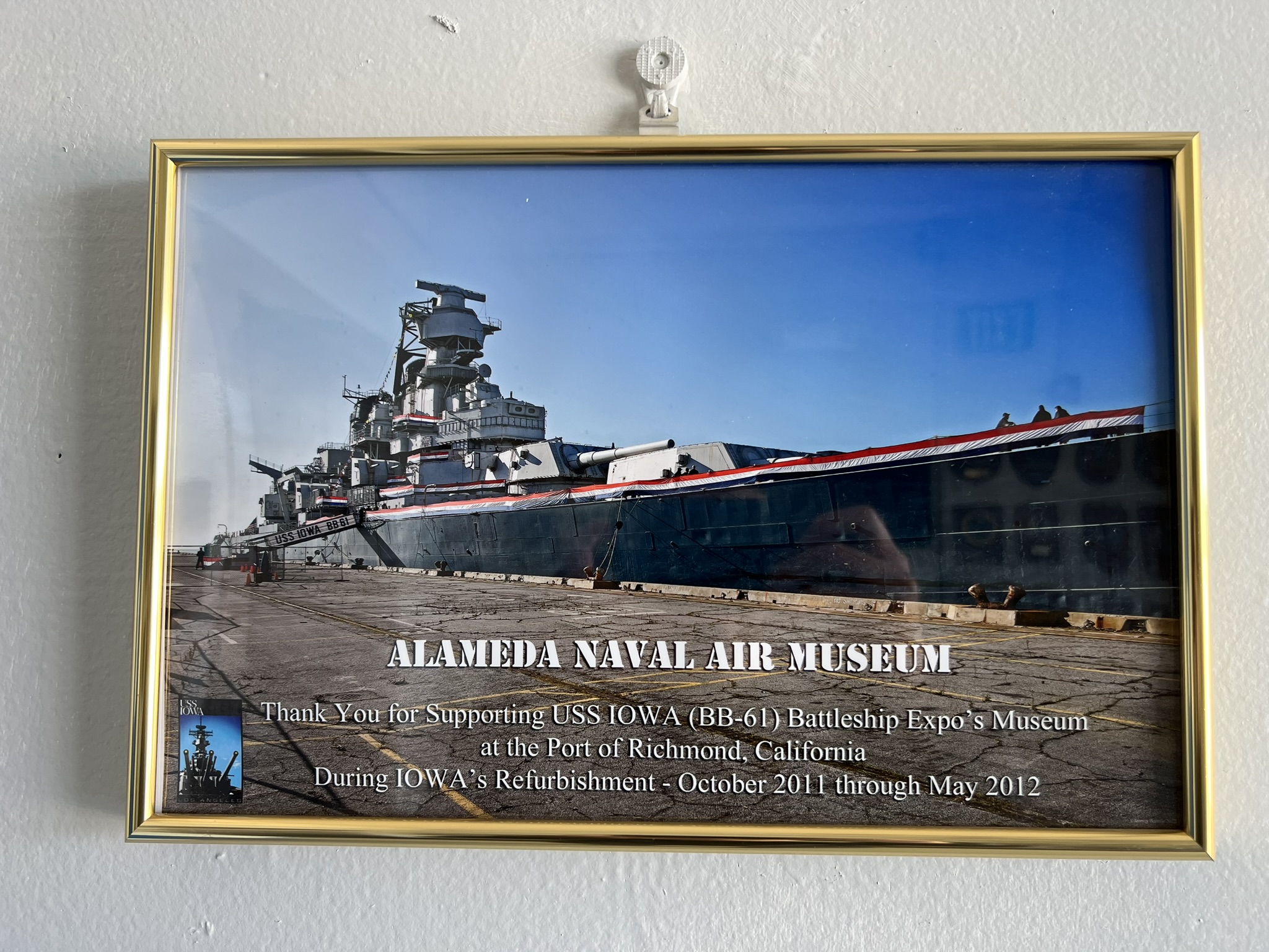 现位于 LA 的 Battleship USS Iowa Museum 似乎是在 Alameda 翻新的？