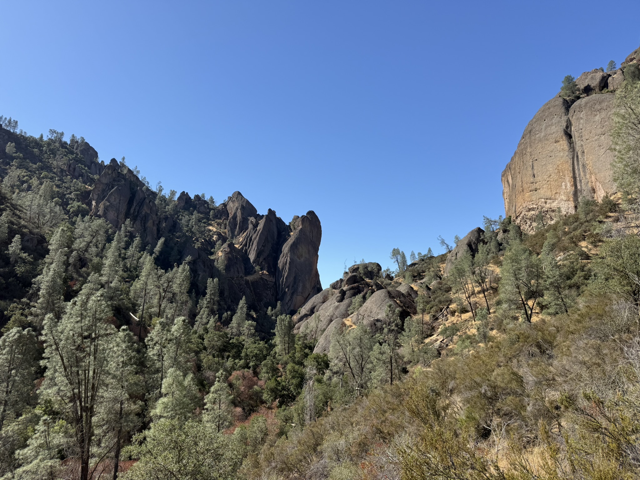 Balconies Cliff Trail