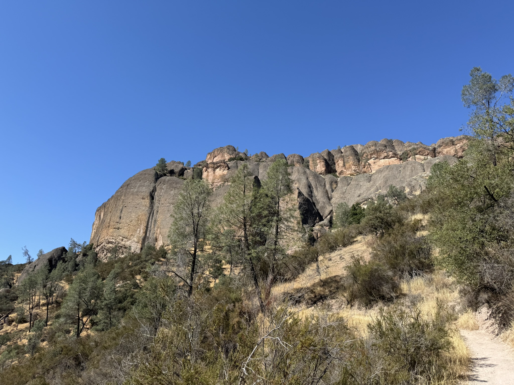 Balconies Cliff Trail