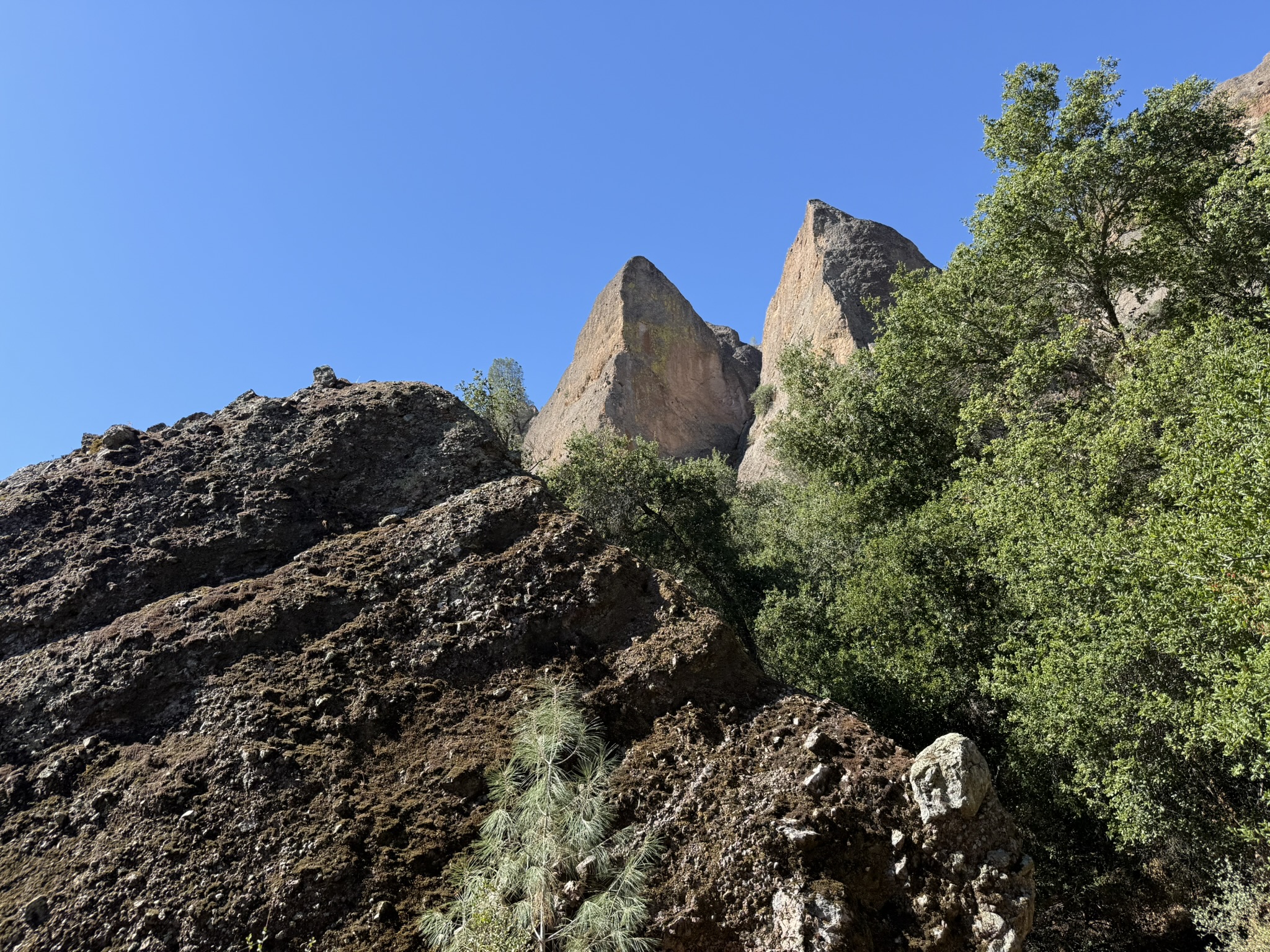 Balconies Cliff Trail