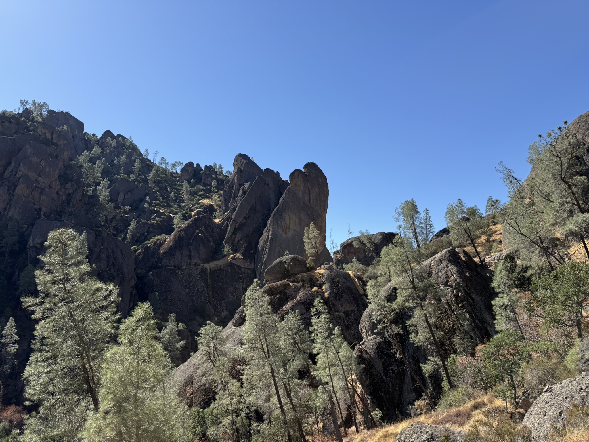 Balconies Cliff Trail