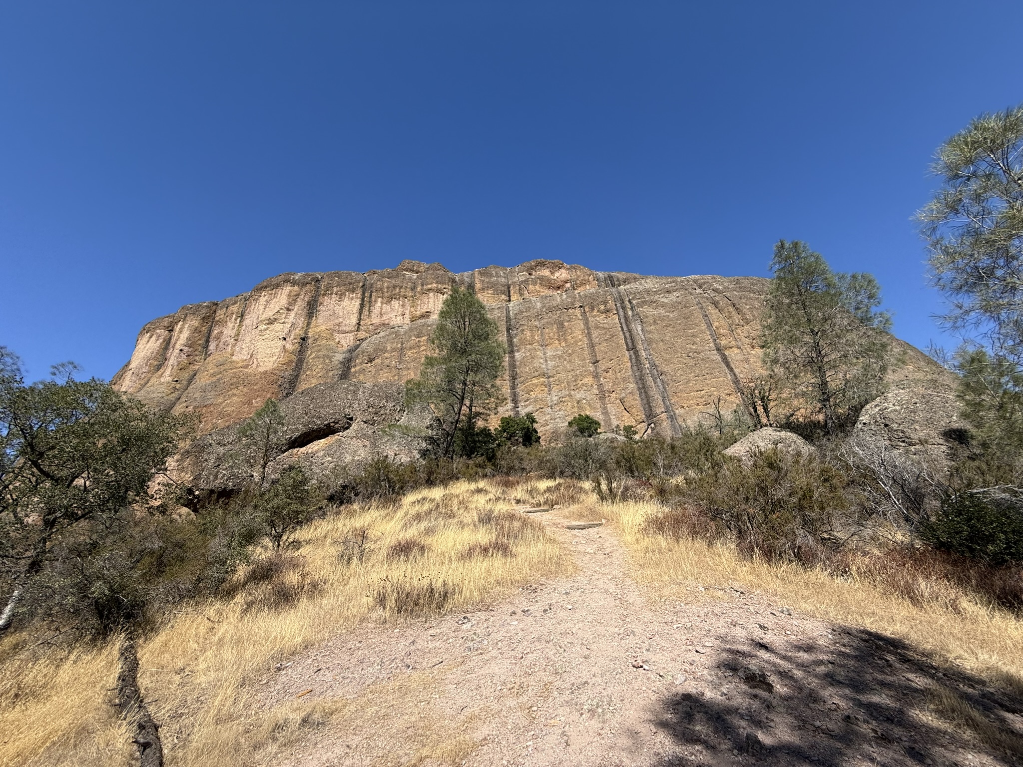 Balconies Cliff Trail