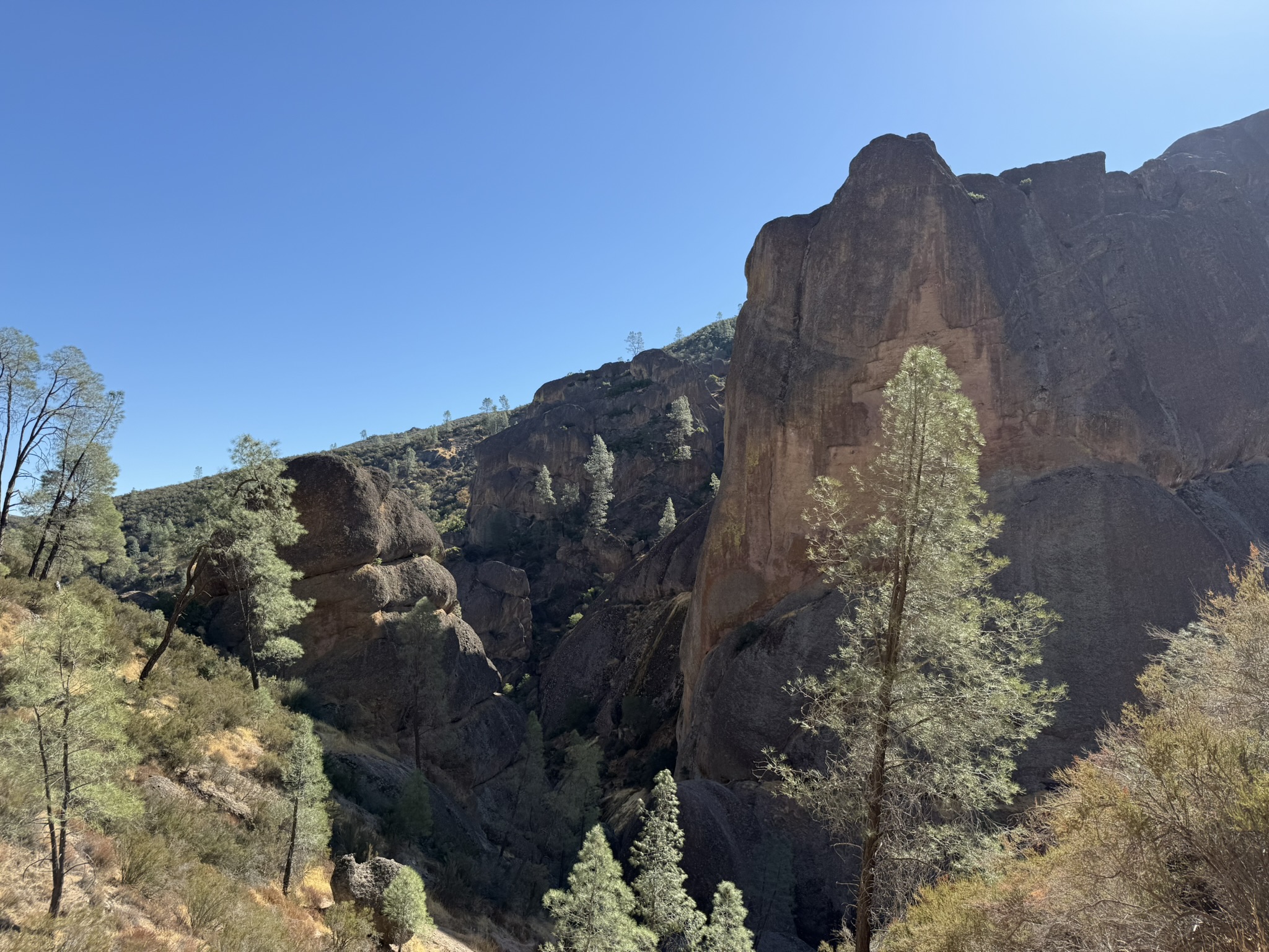 Balconies Cliff Trail