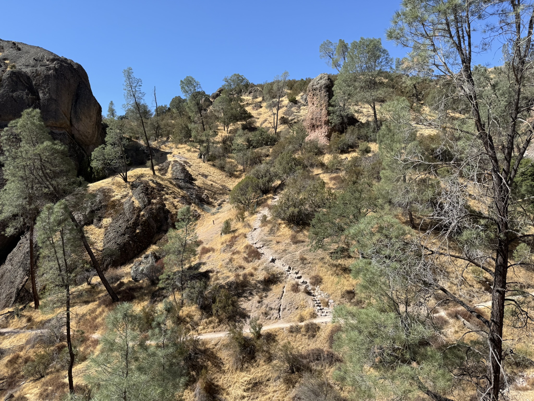 Balconies Cliff Trail