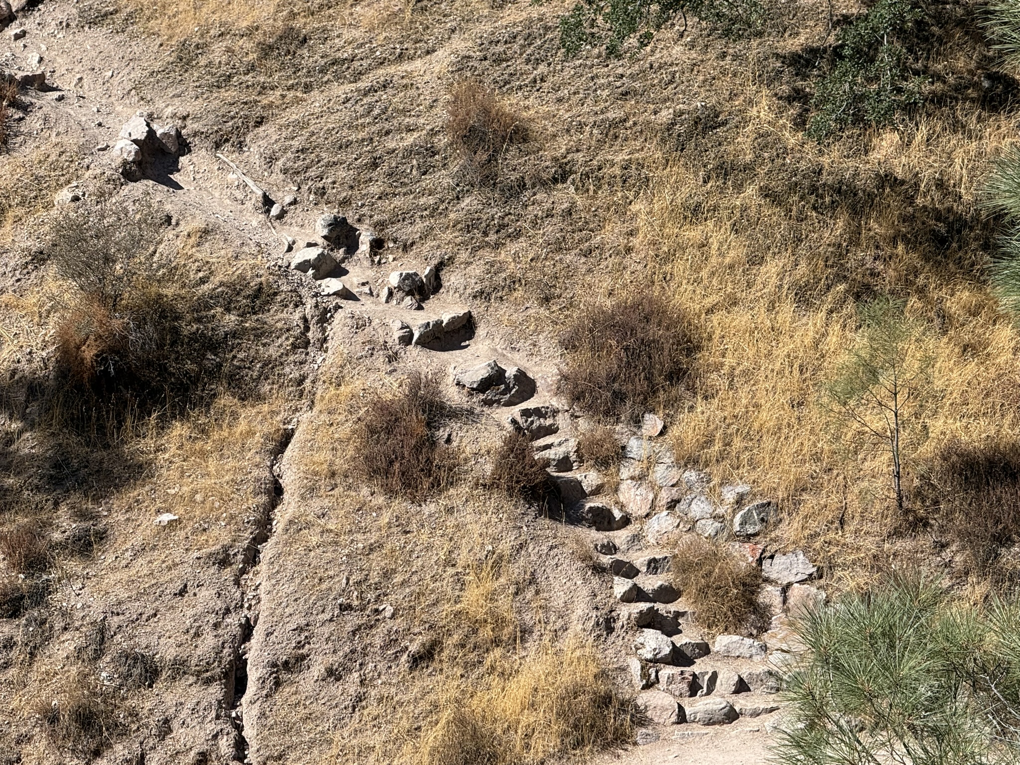 Balconies Cliff Trail