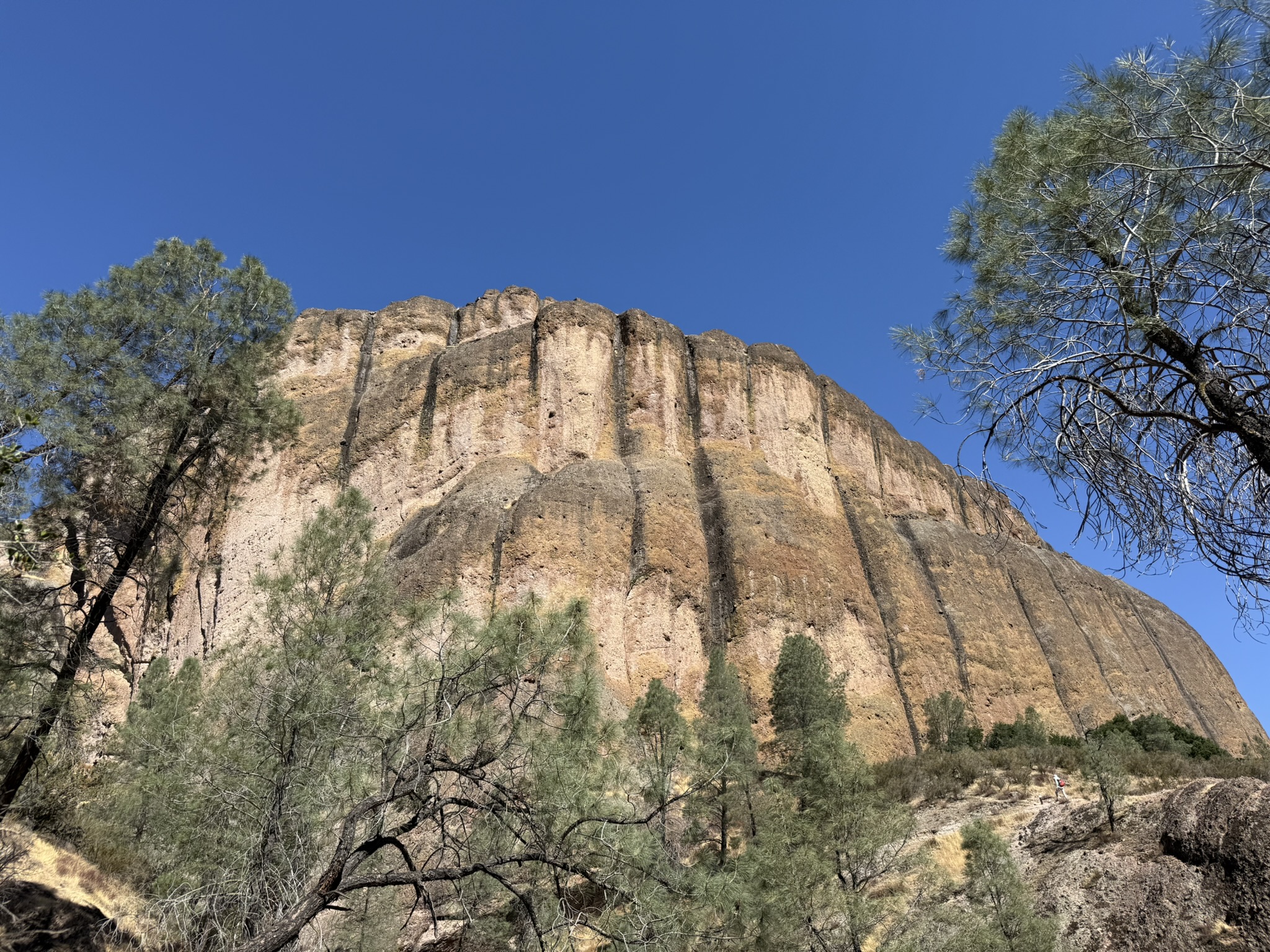 Balconies Cliff Trail