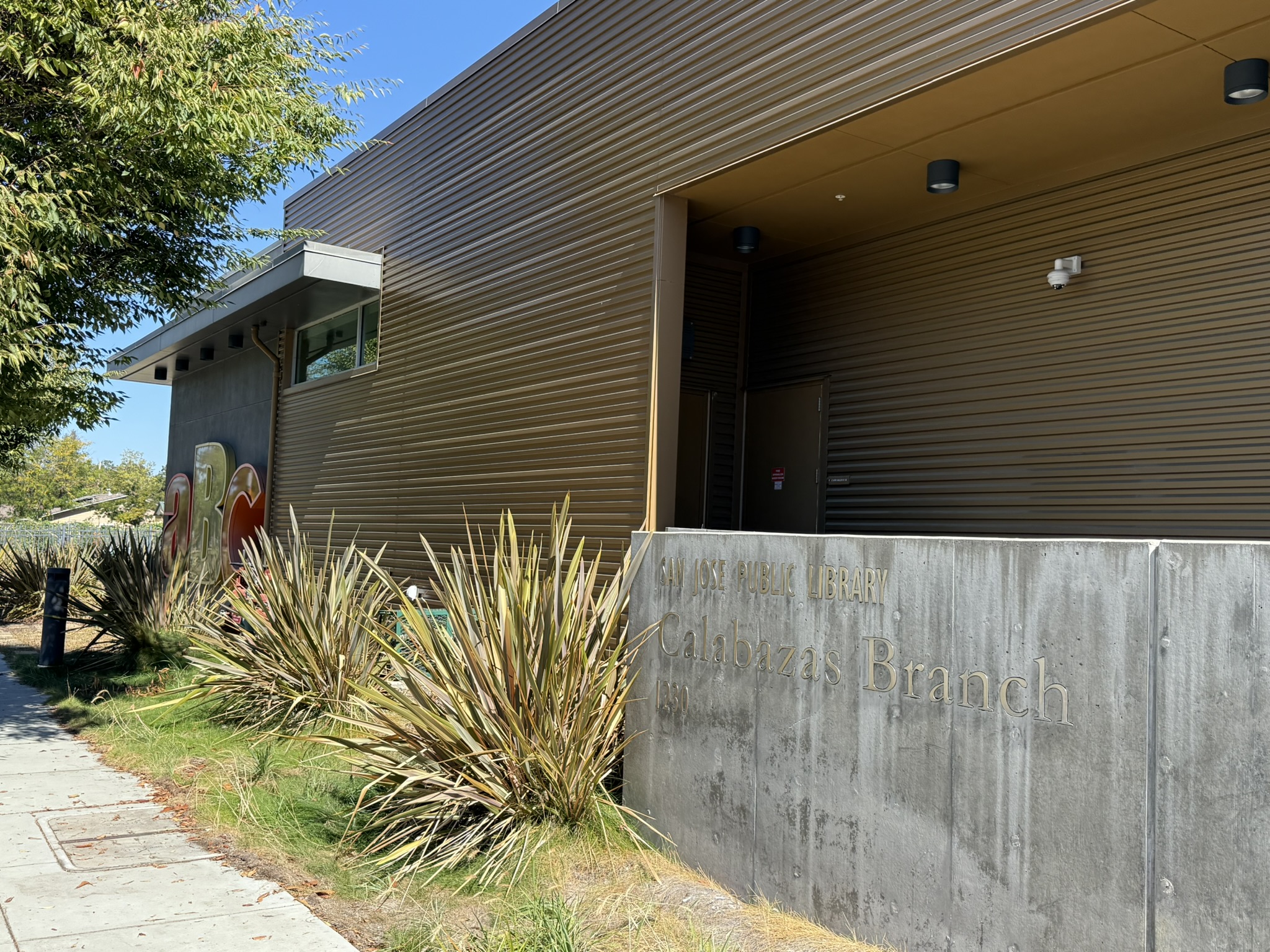 San Jose Public Library Calabazas Branch