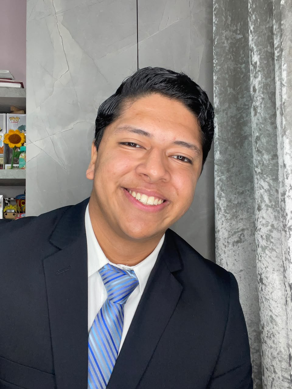 Luis Zamora
