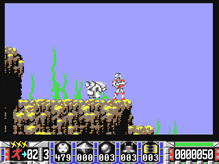 Capture d'écran de Turrican sur Commodore 64, run and gun de Factor 5 sorti en 1990