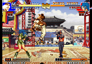 Capture d'écran de The King of Fighters '97 sur Neo Geo AES, combat de SNK sorti en 1997