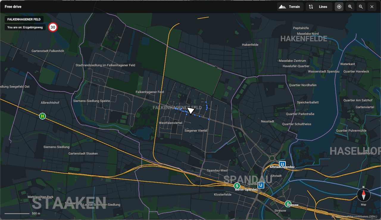 Berlin-Spandau no mapa ampliado do openOMSI com água, áreas verdes e informações urbanas do pacote